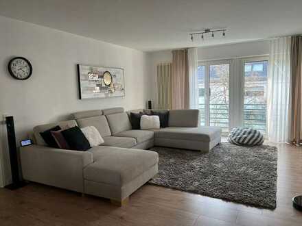 Geschmackvolle Wohnung mit vier Zimmern sowie Balkon in Bad Soden am Taunus