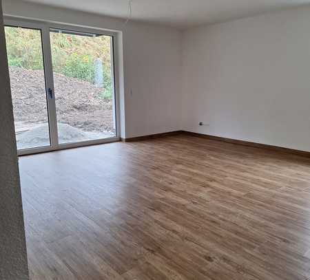 Moderne 4 Zimmer EG-Wohnung mit Terrasse