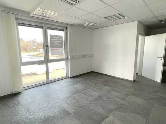 Repräsentative Praxis- oder Büroräume mit barrierefreiem Zugang in Illerkirchberg