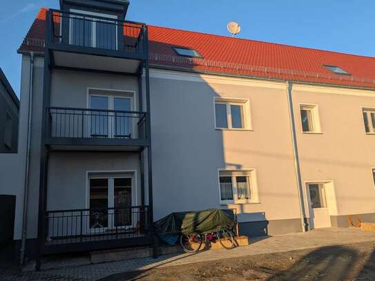 3-Zimmer-Wohnung 1. Etage rechts mit Balkon in Brandis OT Polenz