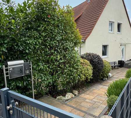 Park Immobilien - Kernsanierte Doppelhaushälfte in Friedrichsdorf