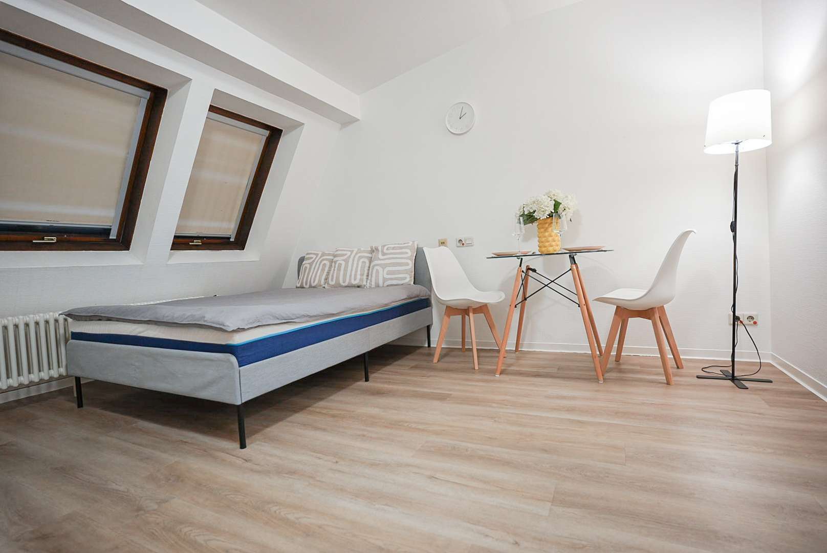 Vollmöblierte Studioapartments mitten in Sindelfingen inkl. Fitnessbereich ab Sofort - Photo 2