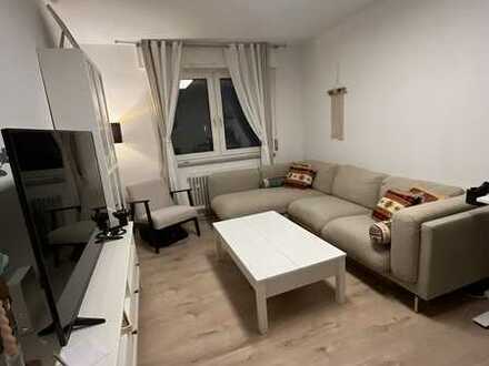 Neuwertige 2-Raum-Wohnung mit Einbauküche in Karlsruhe