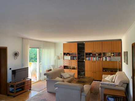 Aus 3 mach 4 Zimmer /Top-Lage von Wiesbaden/ Großzügige Wohnung 3ZK2B2B und eine Garage