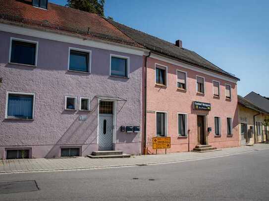 Wohn-/Geschäftsgebäude im Herzen von Stamsried zu verkaufen