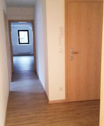 *Gemütliche 2 Zimmer-DG-Wohnung in Donaustauf