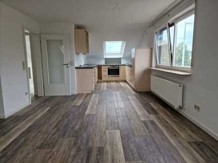 Renovierte 3-Zimmer-DG-Wohnung mit EBK in Illingen