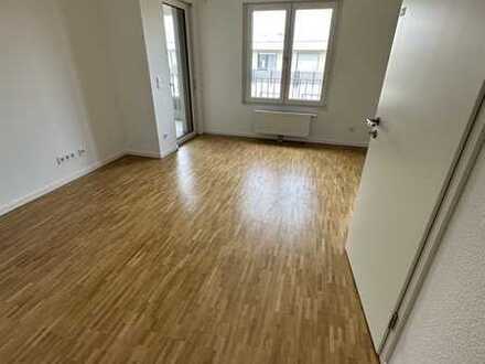 Seniorengerechte Wohnung mit Loggia und Einbauküche, barrierefrei
