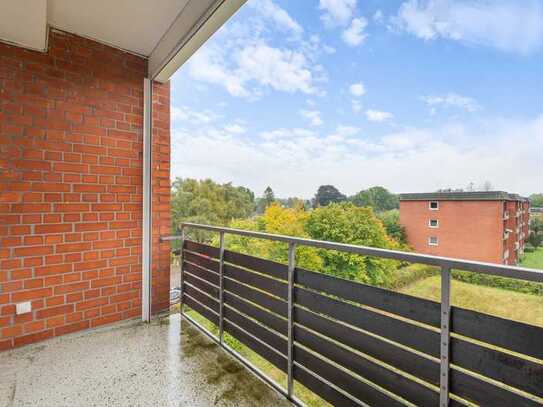 Freie, solide Eigentumswohnung mit Balkon in ruhiger Lage