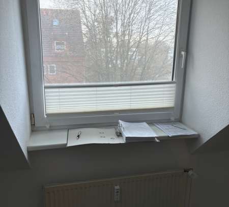 Stilvolle 1,5-Raum-DG-Wohnung in Pinneberg, mit Galerie