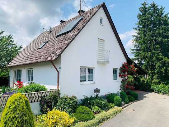 Schönes Einfamilienhaus in attraktiver Lage und herrlichem Ausblick