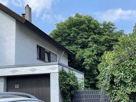 Großes Grundstück mit einem 3-Familienhaus in Eglosheim