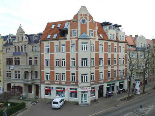 Ansprechende 2-Zimmer-Wohnung mit EBK in Halle (Saale) WHG 16