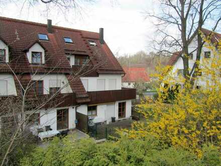 Gepflegte 4-Zimmer-Wohnung mit Terrasse in Diedorf-Biburg