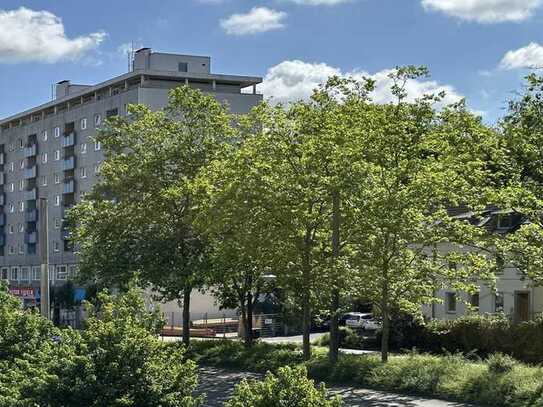 Frisch renovierte 2-Zimmer-Wohnung mit Balkon