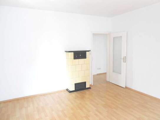 **Helle Drei-Zimmer-Altbauwohnung , Stuttgart-Süd**