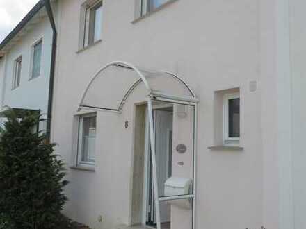 Gepflegtes 5-Zimmer-Reihenhaus in Roth