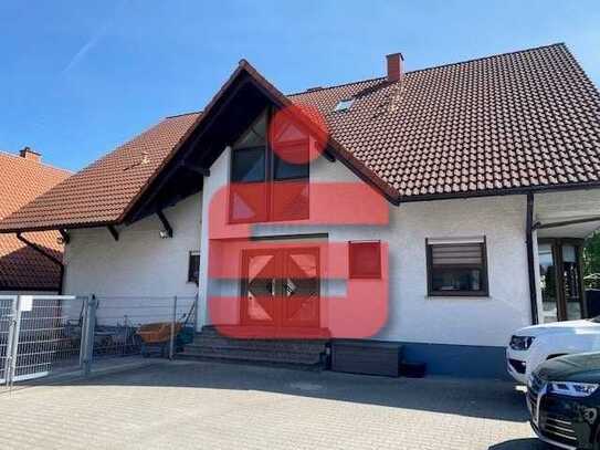 Wohnhaus mit 5 Wohneinheiten, Stallungen und Pferdekoppel!