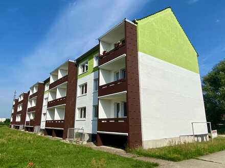 Schicke 3 Raumwohnung 
in herrlicher und idyllischer
Wohnlage mit Balkon und
eigenem Stellplatz