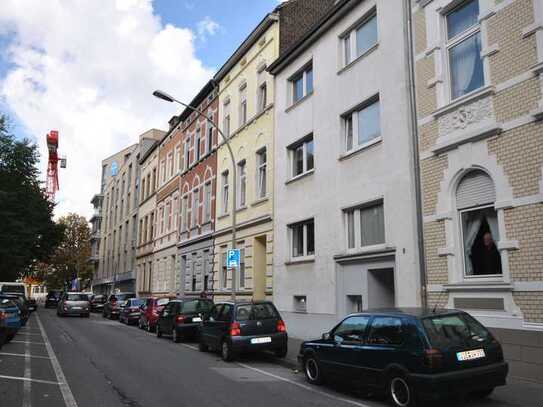 Lassen Sie sich vormerken: Frisch renovierte 1-Zimmer Wohnung ab 01.04.2025 bezugsfrei