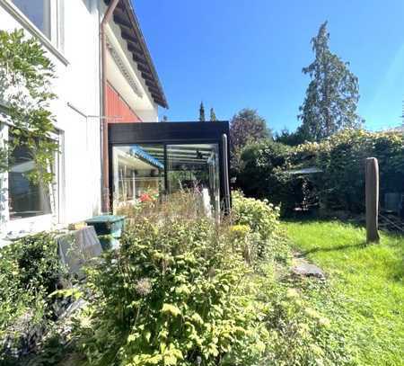 EG-Wohnung 105 qm mit Wintergarten und Garage und uneinsehbarer Garten in Dewangen
- sofort beziehb