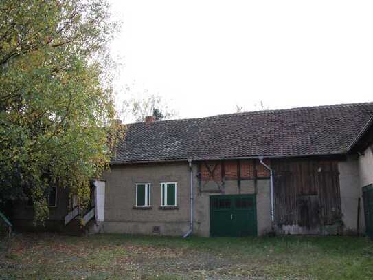 + Behnsdorf - Resthof im Ortskern +