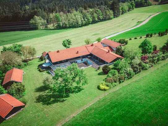 Herrschaftliches Anwesen in Niederbayern im Bäderdreieck