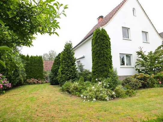 Bielefeld-Jöllenbeck Großzügiges, freistehendes Wohnhaus in guter Wohnlage