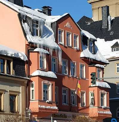 Barrierefreie kleine Wohnung mit Büro/Praxis komplett mit moderner Technik in Geyer Handels-Zentrale