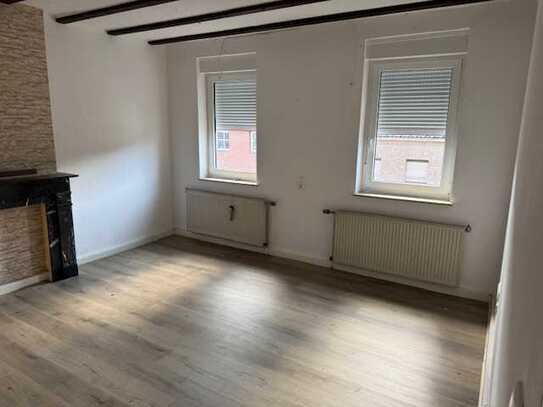 Freundliche 2-Zimmer-Wohnung in Eschweiler in Bahnhofs-und Stadnähe