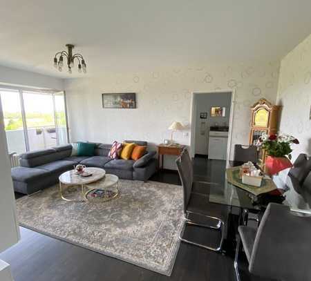 Helle 3-Zimmer Wohnung mit schönem Ausblick 1200 € - 79 m² - 3.0 Zi.