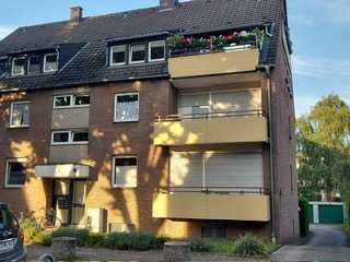 47829 Krefeld Uerdingen 685,- € KM, 71 qm, 2 ZKDB Balkon, FBH, zuzgl.Garage, 1.OG im 9 FH von Privat