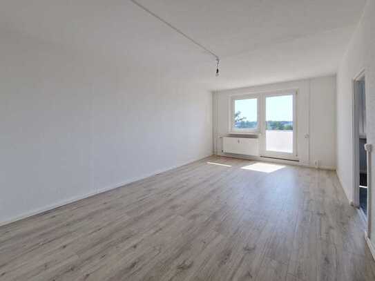 2-Zimmer-Wohnung mit Balkon anmieten und *1 NKM frei* geschenkt bekommen!