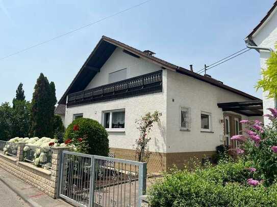 Stadecken/Elsheim - freistehendes Einfamilienhaus in sonniger und familienfreundlicher Wohnlage