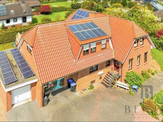 Dreifamilienhaus mit großer PV-Anlage