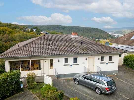 Mehrfamilienhaus mit Atemberaubender Aussicht ins Grüne