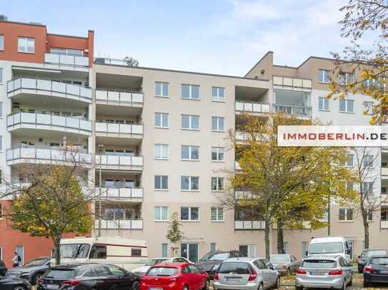 IMMOBERLIN.DE – Toplage! Energieeffiziente Wohnung mit Balkon & Westloggia