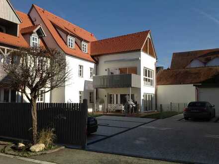 TRAUM-Wohnen", Sofortbezug, 3 bzw. 4 Zi., ca. 110 m² Wohnfl., 1. OG, Balkon ca. 9 m², Baiersdorf