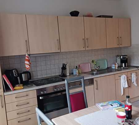 Schöne Wohnung mit Einbauküche und Balkon in Bremerhaven zu verkaufen.