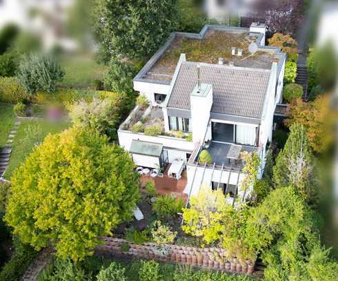 Zweifamilienhaus mit moderner Architektur in gefragter, absolut ruhiger Aussichtslage