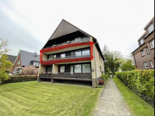 Vollständig renovierte Wohnung mit zwei Zimmern sowie Balkon und EBK in Hamburg