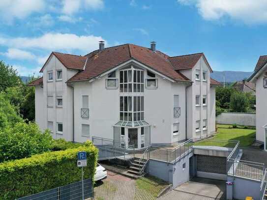 Geschmackvolle 2-Zimmer-EG-Wohnung mit Terrasse und EBK in Gaggenau