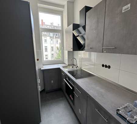 Exklusive Möblierte 2-Zimmer-Wohnung mit Balkon und EBK in Frankfurt am Main