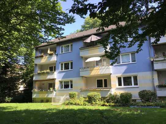 Zeitgemäße 3-Raum-Wohnung mit Balkon und Tageslichtbad!