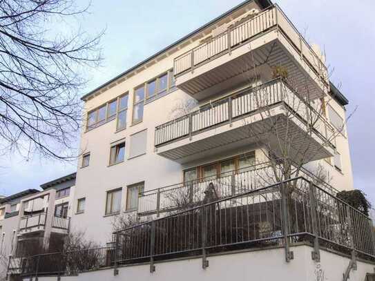 Gepflegte helle 3,5-Zi.-ETW mit großem Balkon und Stellplatz