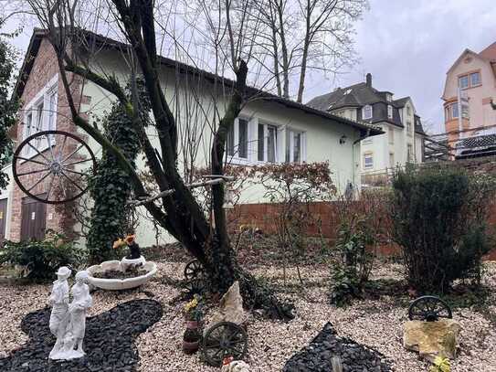 1 HOTEL + 1 VILLA + 1 PRIVAT KINDERGARTEN + 7 WOHNUNGEN IN PFORZHEIM NORDSTADT KOMPLETT ZU VERKAUFEN