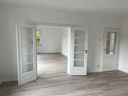 Helle modernisierte Wohnung in einem gepflegtem 3 Familienhaus mit fantastischer Fernsicht.