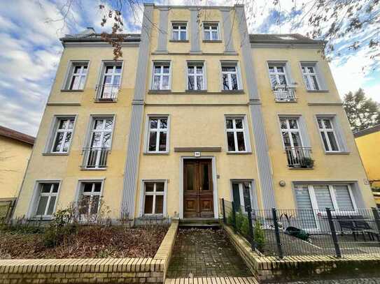 Wunderschöne 3 Zi. Altbauwohnung mit Potential I grünes Pankow I derzeit vermietet I franz. Balkon I