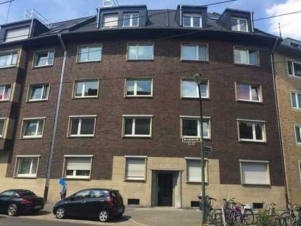 Helle schöne 2-Zim. Wohnung in Düsseldorf Innenstadt.