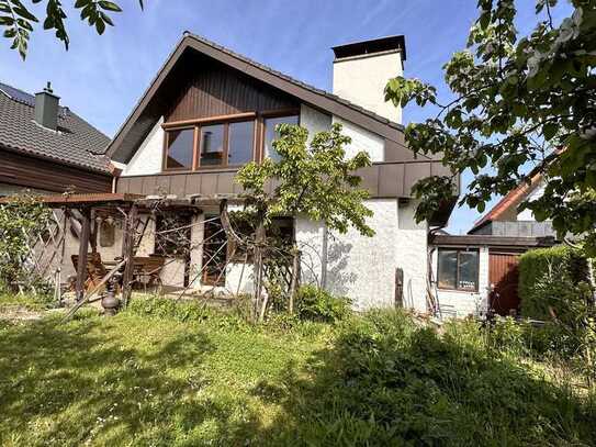 ***Reserviert***EINFAMILIENHAUS
MIT GARTEN UND GARAGE